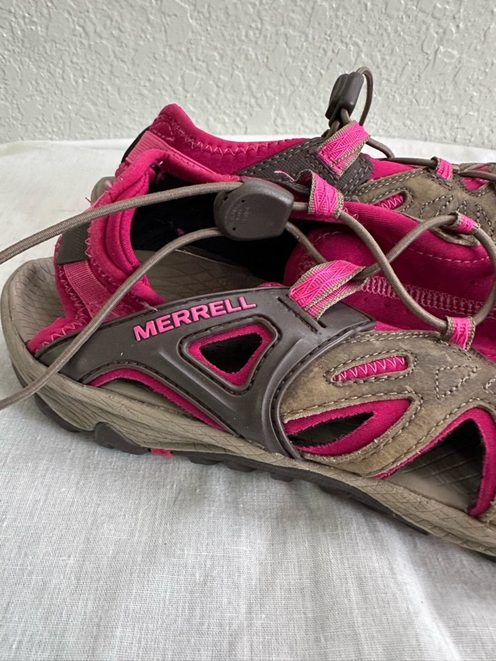 Merrell All Out Blaze Sieve Womens 9.5 Brown Pink Hiking Water Sandals Vibram - Picture 3 of 10